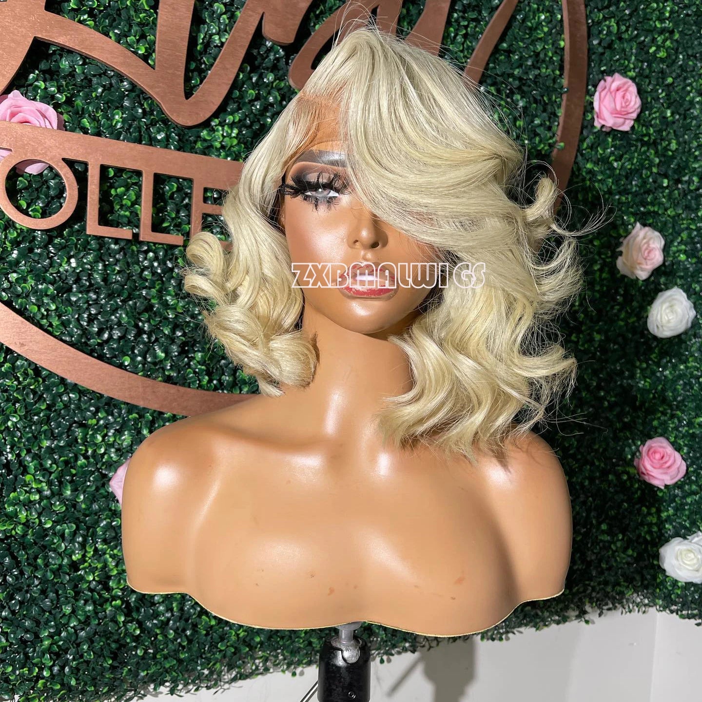Glueless Synthetic Heat Resistant  Lace Front Loose Wave Wigs